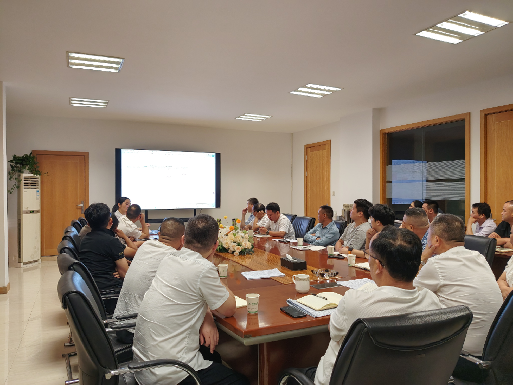 筑牢安全防线 精控项目成本|开云线上官网-官网入口-开云（中国）
装饰组织开展安全培训暨项目成本复盘会